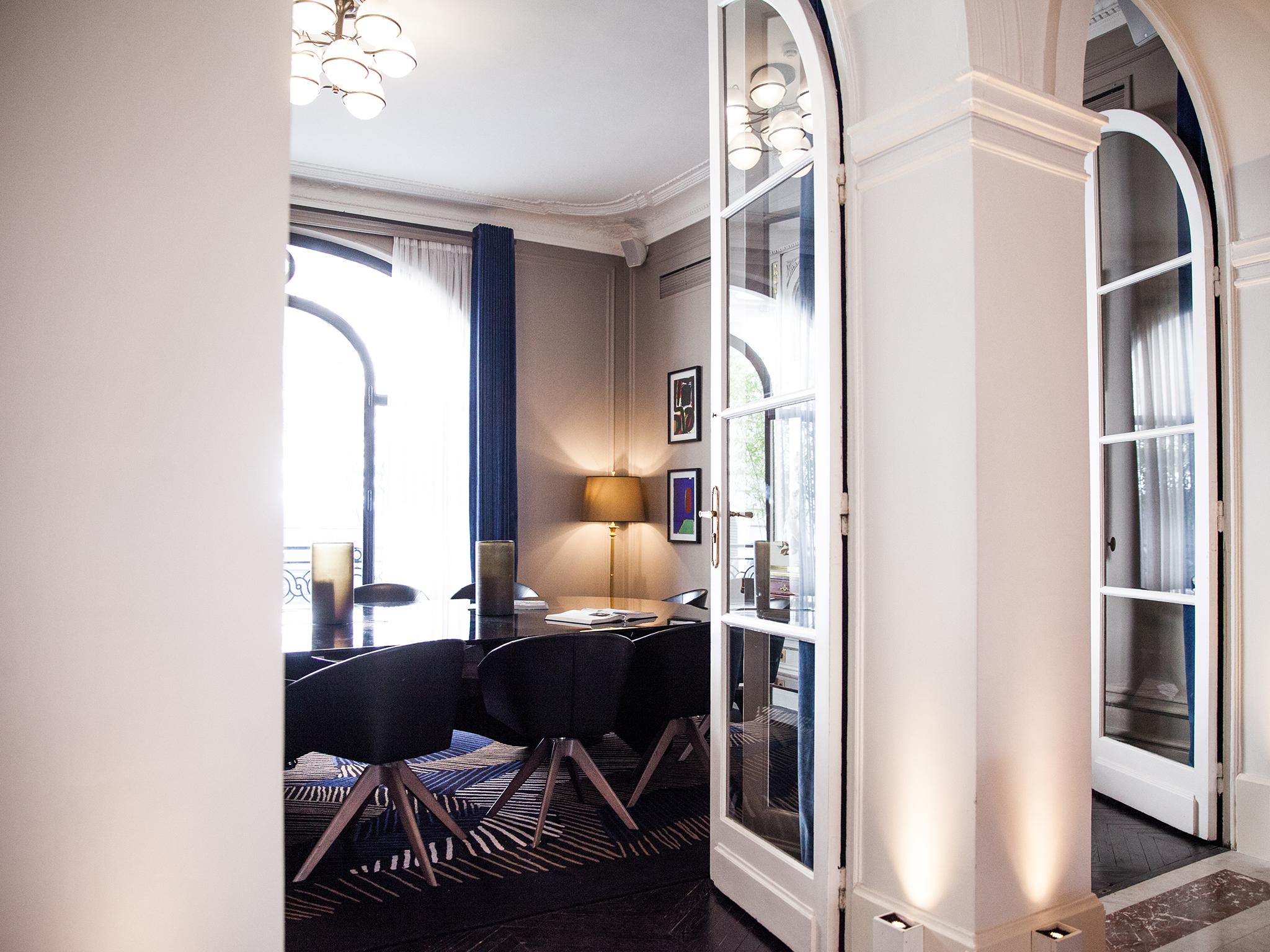 Hotel Vernet Champs Elysees Paris Exteriör bild